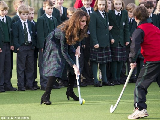 Ӣ����������չӢ�˴�ȹ�����������򼼣���ͼ����5��