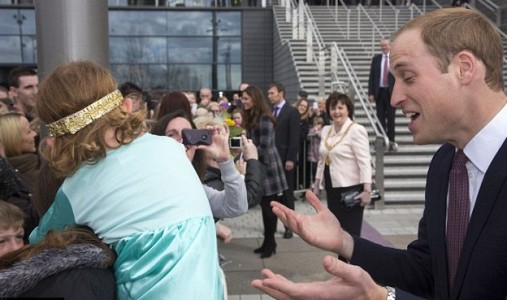 �������ӷ򸾷��ո�����ɰ�С������ǣ�ͼ����2��