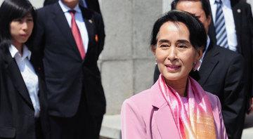 昂山素季在京都大学演讲 被授"名誉研究员"