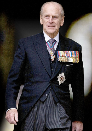 英国菲利普亲王身高图片