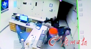 ���������˾��쾯���ڶ������Ů�ӱ���ְ��ͼ��