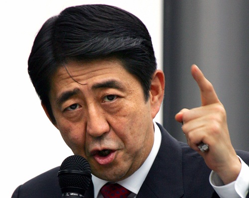 股市震荡令安倍经济政策遭疑将宣布新改革方案