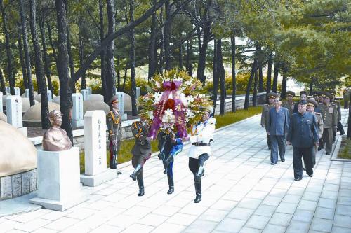 ������ƾ���й�־Ը����ʿ��ý����ʾ�г�Ѫ��