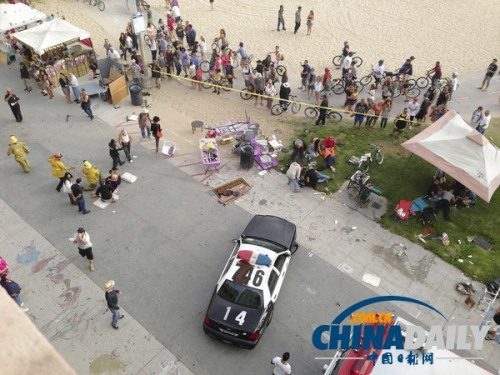 ��ɼ������12�˱���ײ��1����˾�����ݺ�Ͷ��