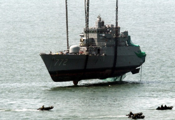 ��������Ժ�����ӳ���찲���¼�����¼Ƭ��ͼ��