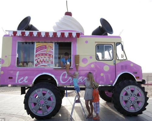 Ӣ�����ͱ���ܳ����߾����ͯ������ȡʳ��ͼ��