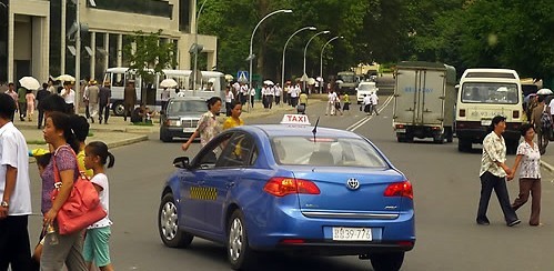 �������������ο�һ����ʾƵ�ÿ����ס��ǧ��