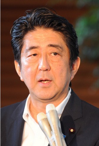 安倍拟放弃秋季内阁改组旨在确保政策连贯性