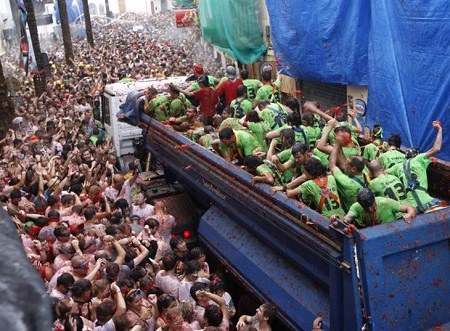 ������ӭ���ӷ��Ѵ�ս�������״����볡�ѣ�ͼ��