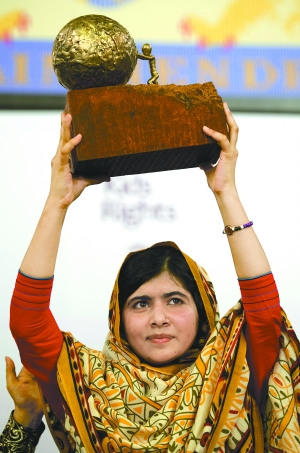 �ͻ�˹̹Ů�������ʶ�ͯ��ƽ��Ϊ��ŮȨ��ǹ