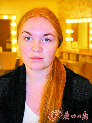 ���Ů�ӿ���ױ������������ָ�䱳����ʵ��ͼ��