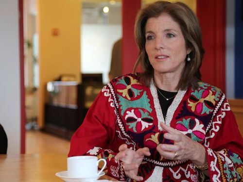 ������Ժͨ�������Ů����פ�ձ���ʹ����ͼ��