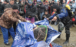 ����˹���̳������ʯ��Ƭ����ʱ�ѳ�������