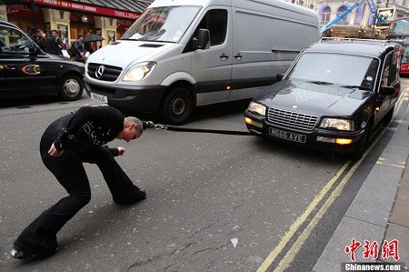 ������ʿ���������ɻ������ϻ��𾪹��ڣ�ͼ��