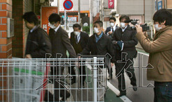 �ձ���ķ�����̻����Ƶ��������������֮��