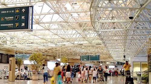 ����һ����������3��Ůͯ�ӷ��ݺͻ�����϶׹��