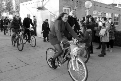 ����ͨ�����ڱ��������гƾ����ﳵ�ϰࣨͼ��