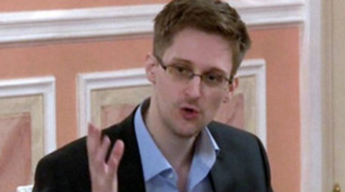 ˹ŵ�ǽ��μ�Ӣ��һ��ѧѧ��У����ѡ2�¾���