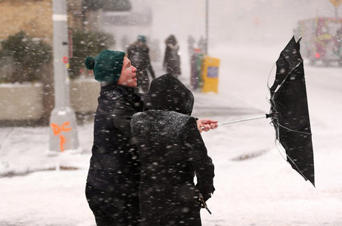 ŦԼ��ѩ���35���״�ѩ���½�̱ͨ��������