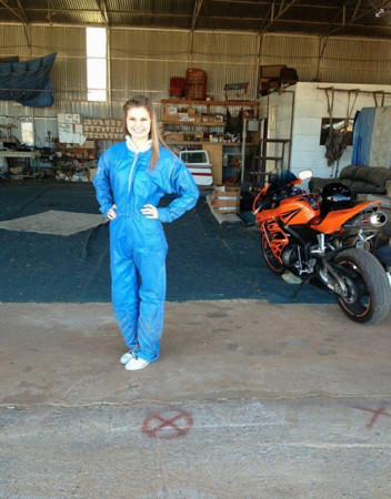 ��Ů�߿���ɡ����ɡδ�ſ�900�׸߿�׹���Ҵ�