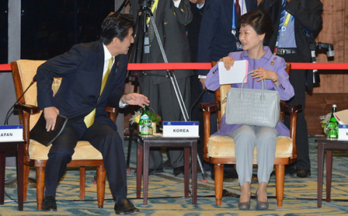 �ձ����������������Ի�̸�ƽ���иչ������