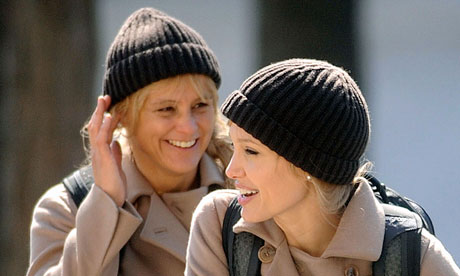 安吉丽娜茱莉替身控诉新闻集团美法院不愿受理