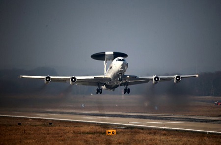 �����ɾ���Ԯ����ŷ��Լ��Ա��Ӧ���ڿ���Σ��