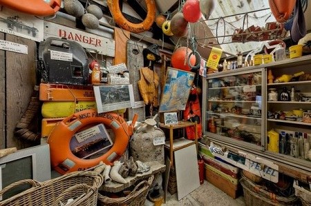 �����������к���Ư����ʰ�����ռ��������