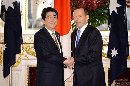 �������������μӰ�������ϵ��������״βλ�