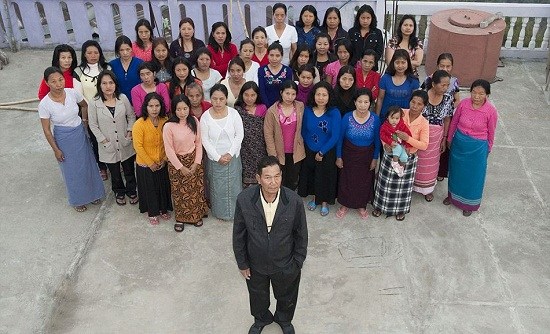 印度男子有39个妻子127个子孙被视为最重要选民
