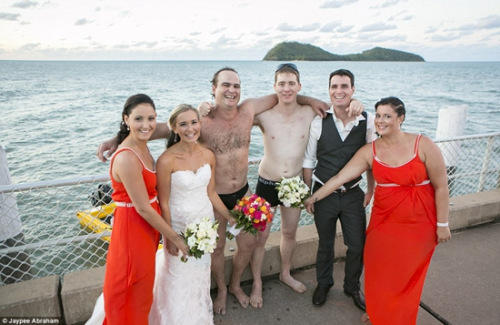 �����Ļ��ռ��洬�������������·��¾��ˣ�ͼ��