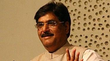 印度内阁部长就任一周后遇车祸去世总理称难过