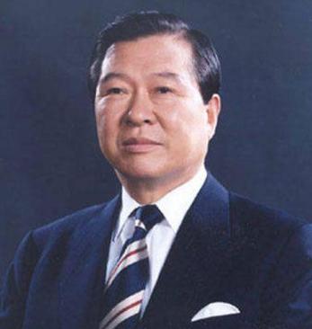 韩前总统金泳三获俄名誉博士学位 曾促韩苏建交