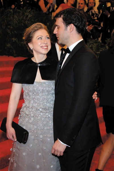 ����߹���Ůæ���º�������һŮ��ƫ��Ͷ���У�2��