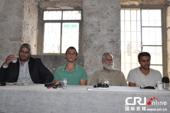 ��ɫ��ʧ�����������䲻������˫�����ܼ尾