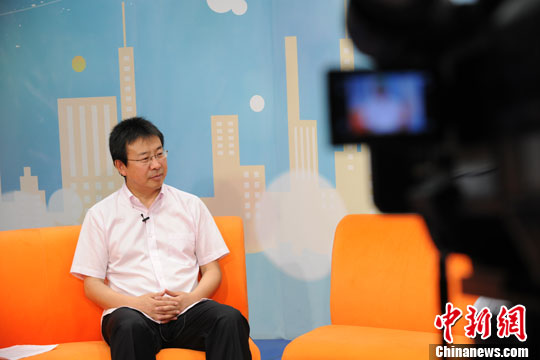 ר�ң�����ͬ���������߾���ɫ�ʲ�����̫��ȫ