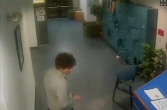 ��ʿ�ٱ�ը���ӷ�������¼���ع�:�����Ц��ͼ��