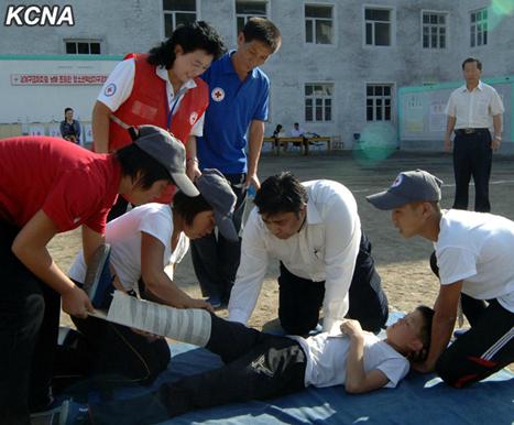 ���ʾٰ������꼱�Ȼӭ�����缱���գ�ͼ��