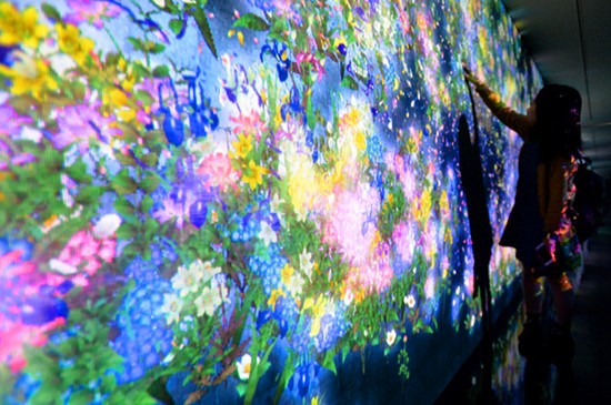 �����Ƴ�ý������չ�ᴥǽ�ڸ��ܻ������䣨ͼ��