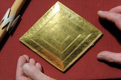 ����ѧ�ҳ�ʷǰ��տ����Ʒ�����10�꺢֮ͯ��