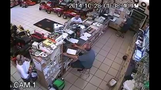 �����̵ꡰ˳��ǣ�򡱣��ѵ��ؿ�����͵�ߣ�ͼ��