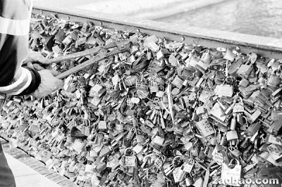 ���衰�����š������ظ����ֶ��ڹ��˼���������