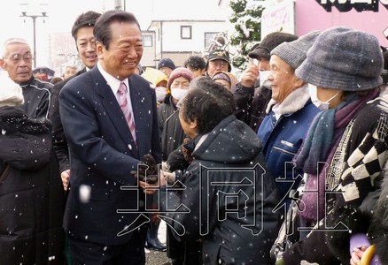 “小泽王国”凝聚力下降选举面临空前危机(图)