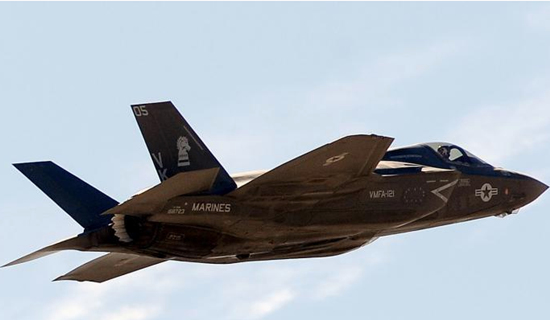 美国计划在日本部署16架f35战斗机.