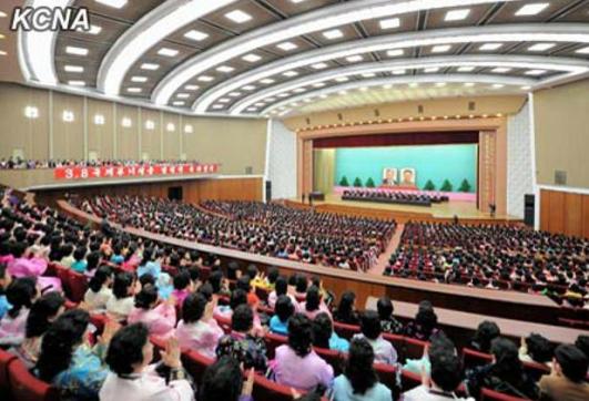 ���ʾ������뱨�����ף�����ˡ���Ů�ڣ�ͼ��