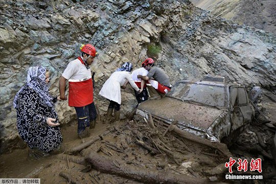 外媒:伊朗暴雨引发山洪11人亡遇难者有中国人