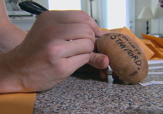 С���������⣺���Ӵ���������������ݴ�׬��ͼ��