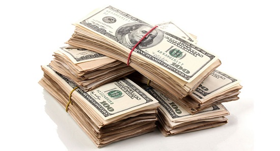 美国男子网上炫富发钞票照 引来歹徒闯门遭枪杀