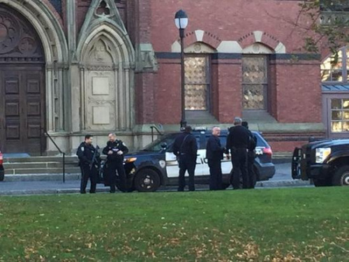 ���������ѧ�յ�ը����в��Ա��������ɢ��ͼ��