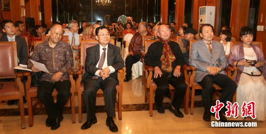 印尼哈比比图书馆举办“箫声琴韵”中国古典音乐会